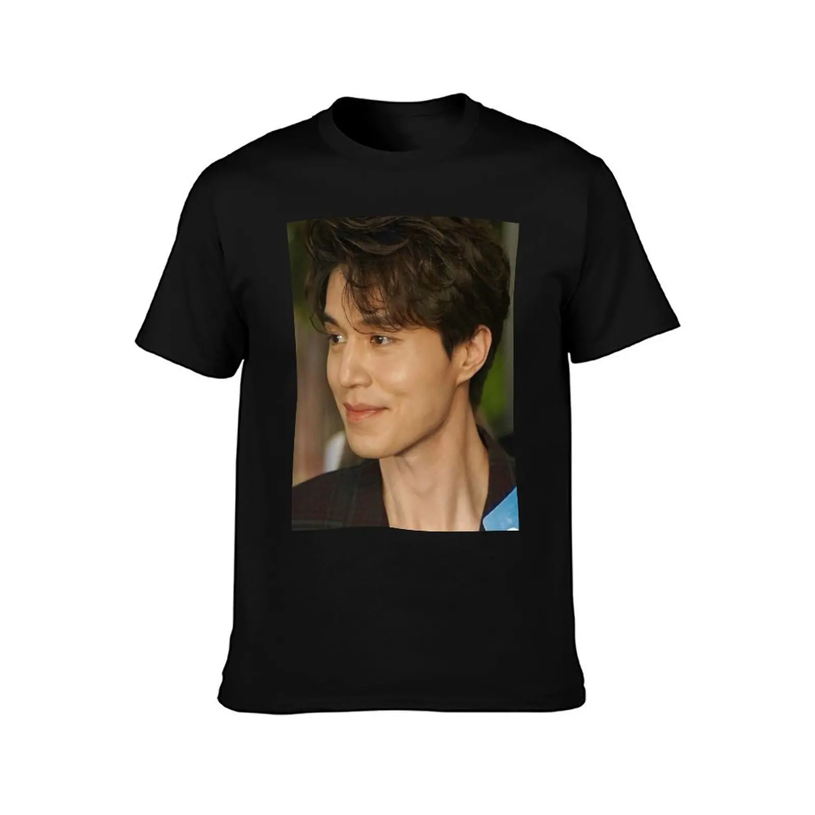 Lee Dong Wook - V17 T-Shirt Graphic Print Short Sleeve T-Shirt