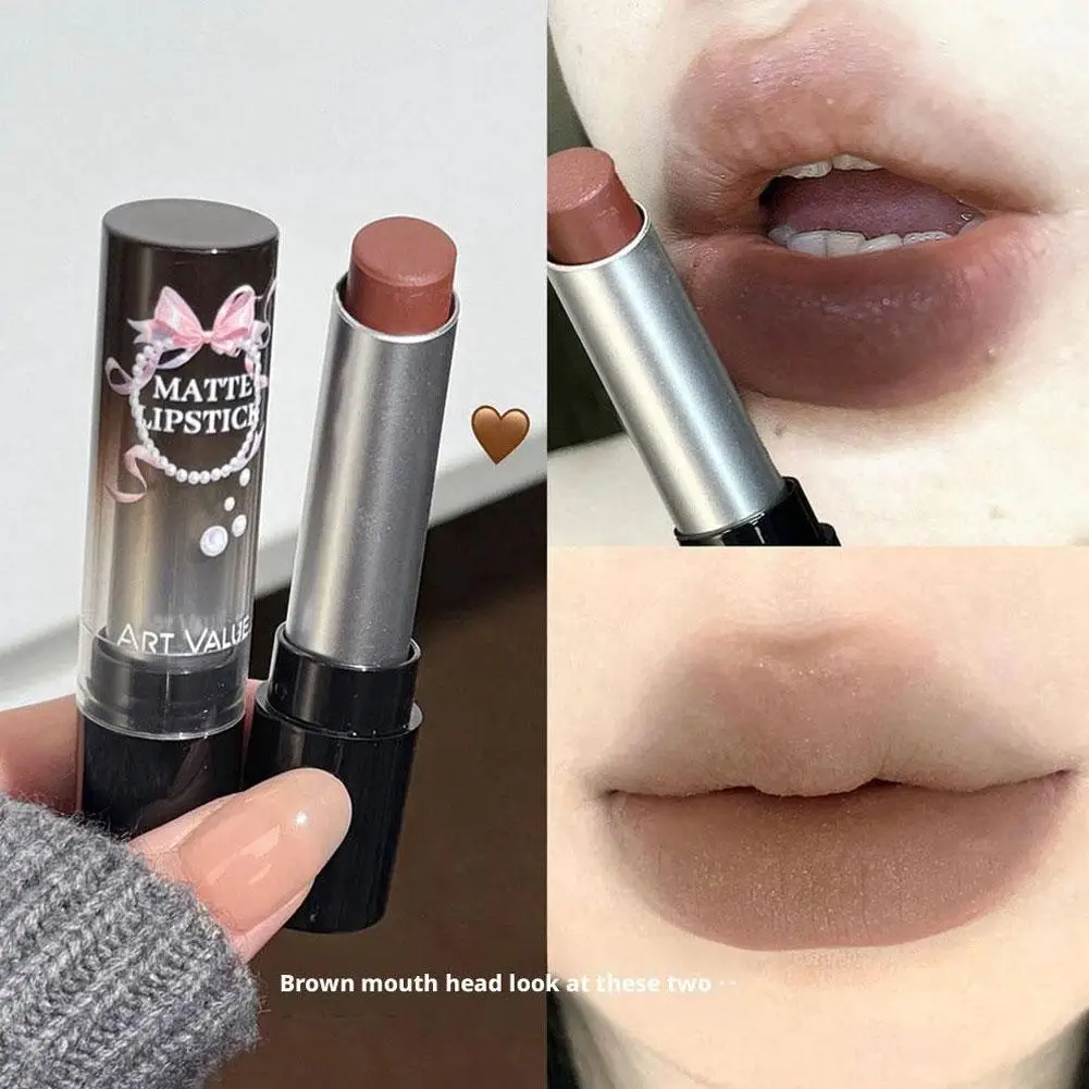 Fluwelen bruine afwerking matte lippenstift, superzachte en ultra zijdeachtige lippenstift, langdurige en hydraterende veganistische lipmake-up voor vrouwen X9M5