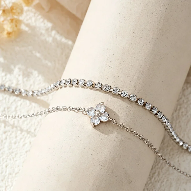 2er-Set Stapelbare Armbänder aus Edelstahl mit Kleeblatt-Design für Damen, Glänzendes Zirkonia-Tennisarmband-Set, Eleganter Schmuck – Detail 4