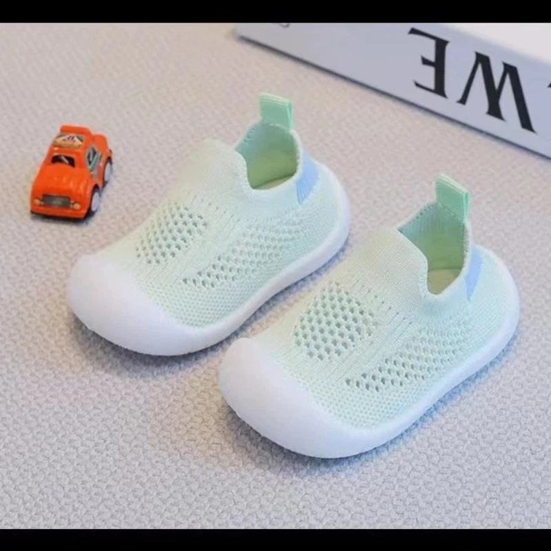 

2026 Baby Shoes Baby Girls Boys Toddler Comfortable Mesh Breathable Sneaker Boy Lazy Slip On First Walkers Newborn Crib Shoes