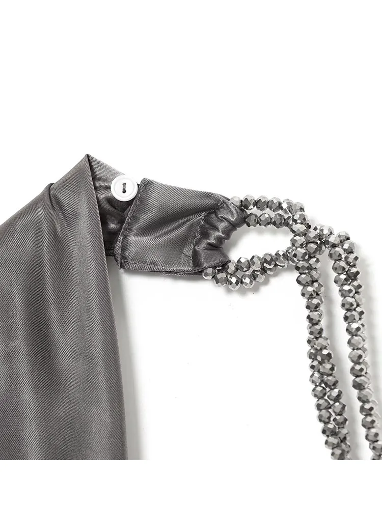 المرأة مثير فستان ستان 2025 جديد إمرأة موضة بلا أكمام فستان بدون ظهر المرأة سلسلة معدنية الديكور التجاعيد الرسن فساتين