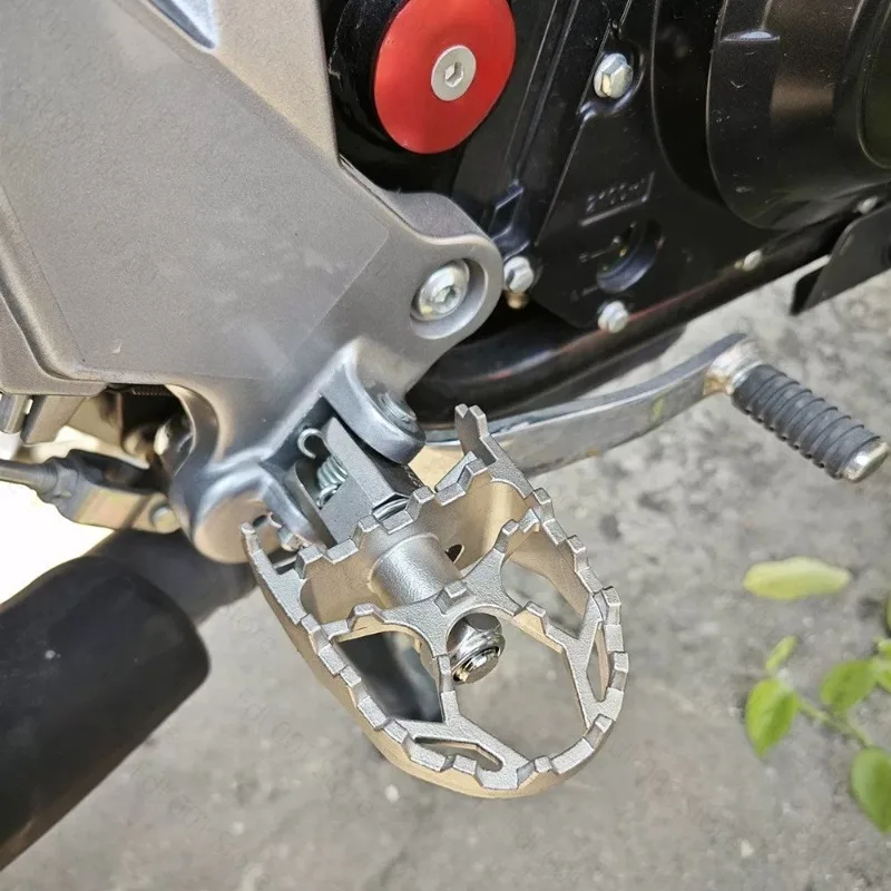 For Suzuki GW250 Vstrom DL250 DL650 DL1000 modified stainless steel pedals, front pedals