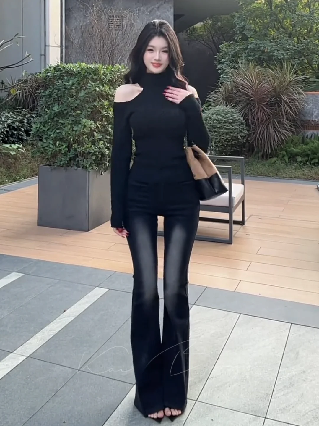 

Slim Fit Low Waist Bell Bot Jeans Women's Spring 2026 New Sle Casual High Elastici Cotton Stretch Denim Butt Lifting