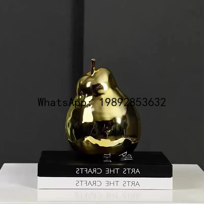 

Golden Pear Resin Handicraft Simulated Fruit Sculpture Abstract Pear Decorative Figurines Home Decoration Accessories