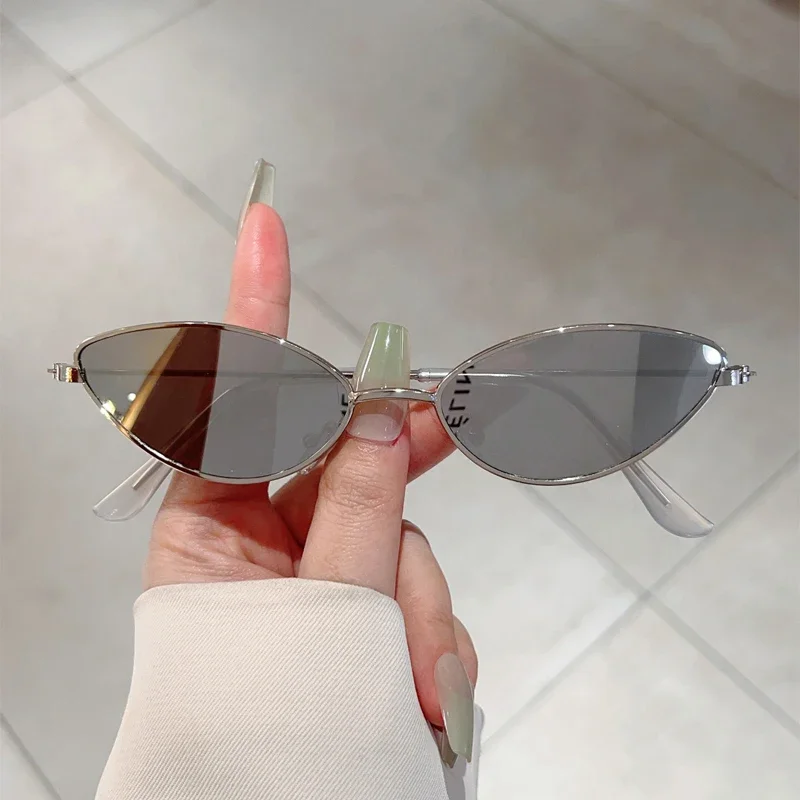 KAMMPT Vintage Cat Eye Sunglasses Women Retro Chic Metal Rim Brand Designer Sun Glasses Trendy Solid Color Outdoor Decor Shades
