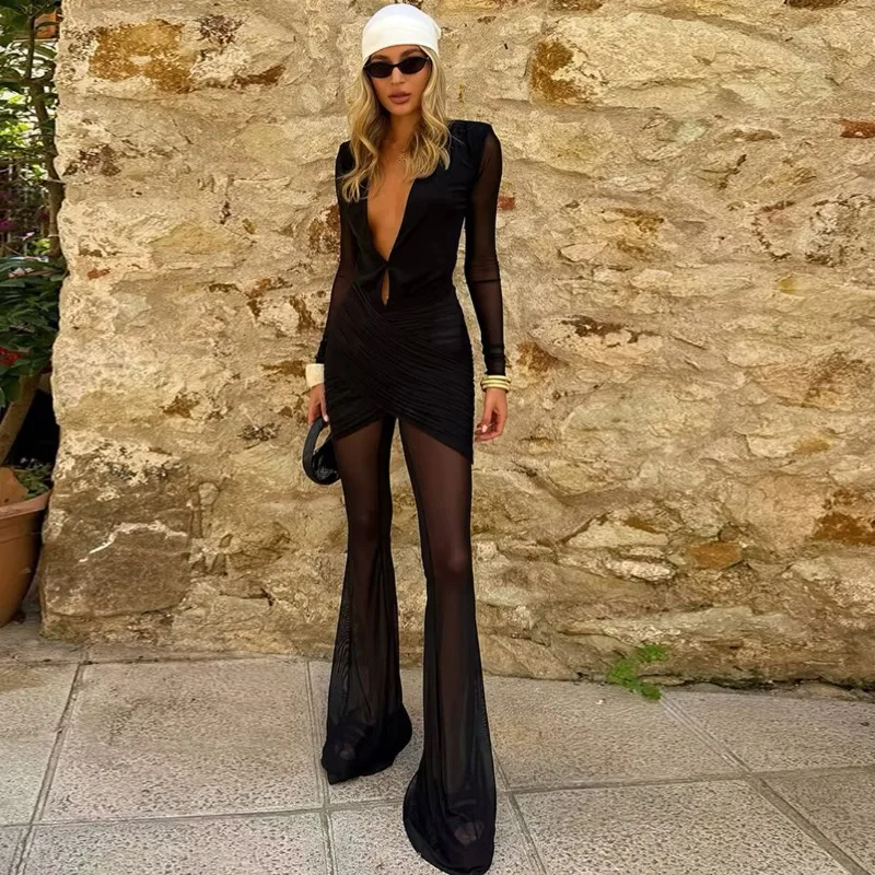 Jumpsuit Wanita Model Slim Flare dengan Aksen Patchwork Mesh Transparan, Kerut Silang, Kerah V Dalam Seksi, Lengan Panjang, Cocok untuk Pesta Klub dan Acara Santai