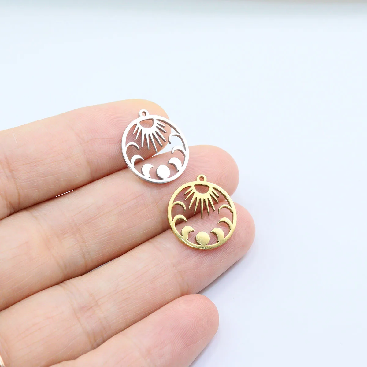 10pcs 15mm Stainless Steel Shiny Mirror Polished Moon Jewelry Charms Pendant DIY Handcraft Waterproof Antiallergic Vacuum Plate
