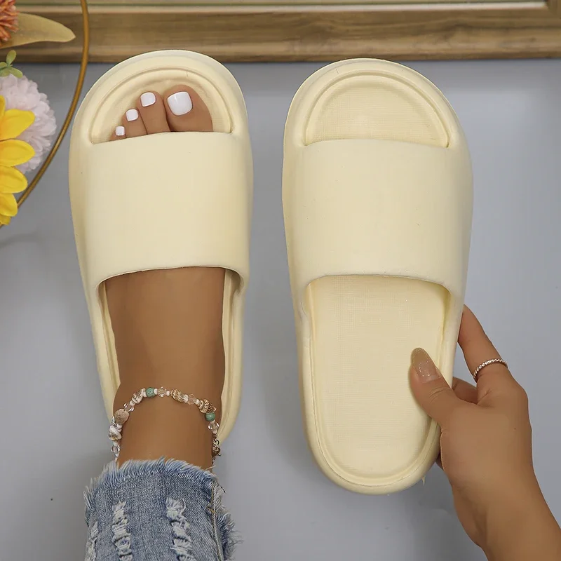 Soft Bottom Cloud Slippers Women 2024 Light Non-Slip Beach Slides Shoes Woman Summer Sandals Candy Color Platform Flip Flops