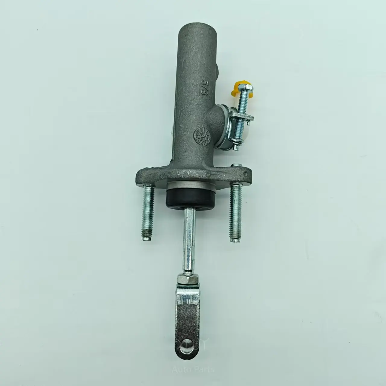 P1163030002A0 Clutch master cylinder For Foton Tunland Cummins 2.8