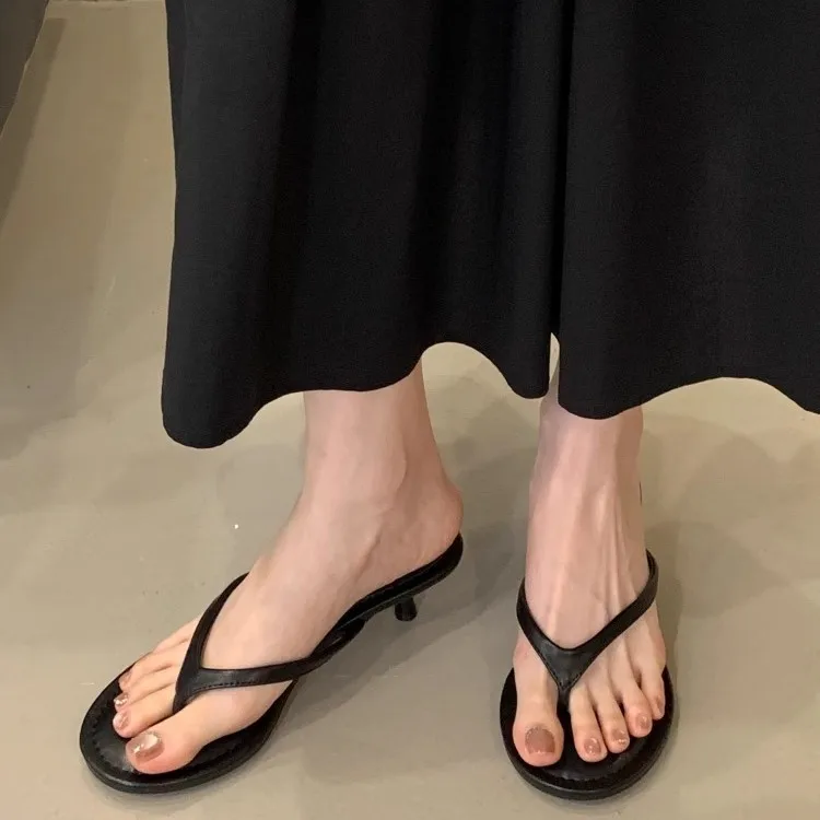 

Женские тапочки с клипсой, новая летняя мода, сандалии на тонком каблуке с круглым носком, шлепанцы, тапочки на высоком каблуке, вечерние платья, шлепанцы