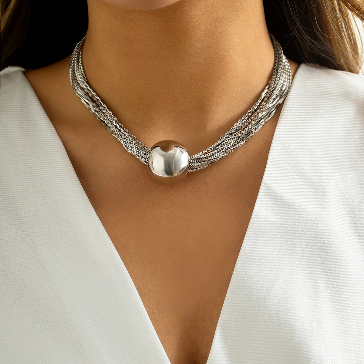 Thick Chains with Big Ball Short Choker Necklace for Women Trendy Chunky Collar on Neck 2024 Fashion Jewelry Accessories Female