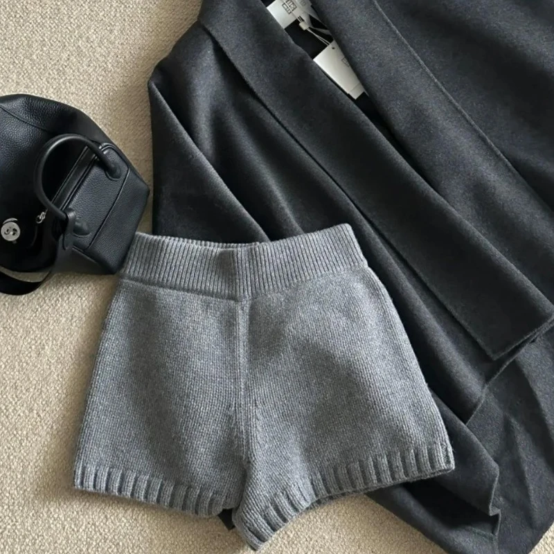 American Retro Women's Fold Over Waist Knitted Shorts Sexy Wrap Buttocks Flip Waist Thread Tight Slim Solid Shorts Clothing