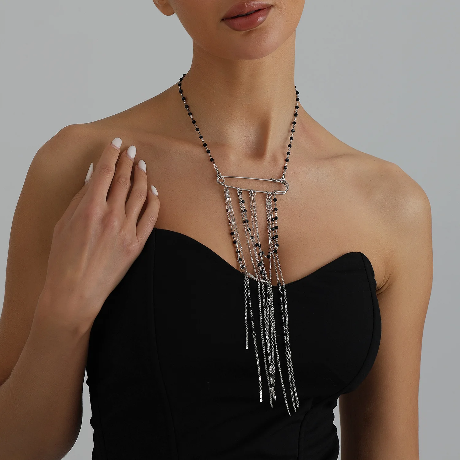 Spicy girl style multi-layer tassel pin necklace, women's ins, personality, trend, creativity, versatile accessories