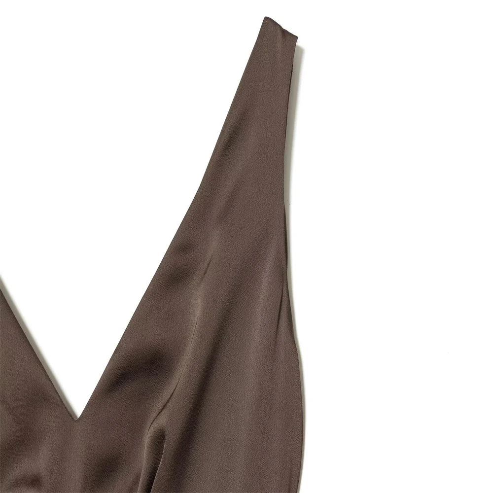 Nuovo design invernale di abbigliamento femminile temperamento versione dimagrante abito lungo con trama di seta