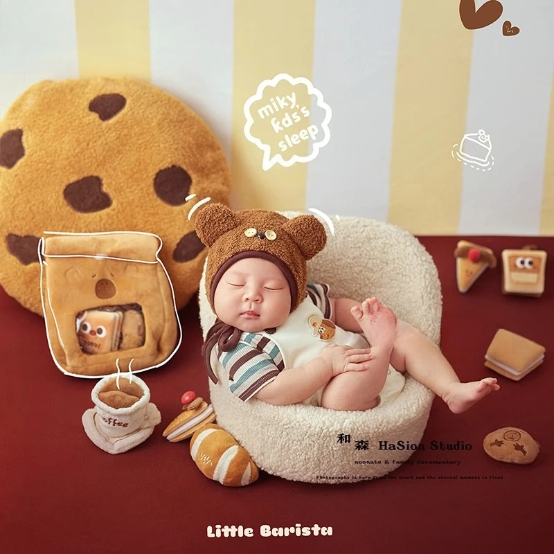 Newborn Photography Props for Baby Photo Shooting Cute Bear Outfit with Cookies Decors Backdrop Theme Set for Studio Photoshoot