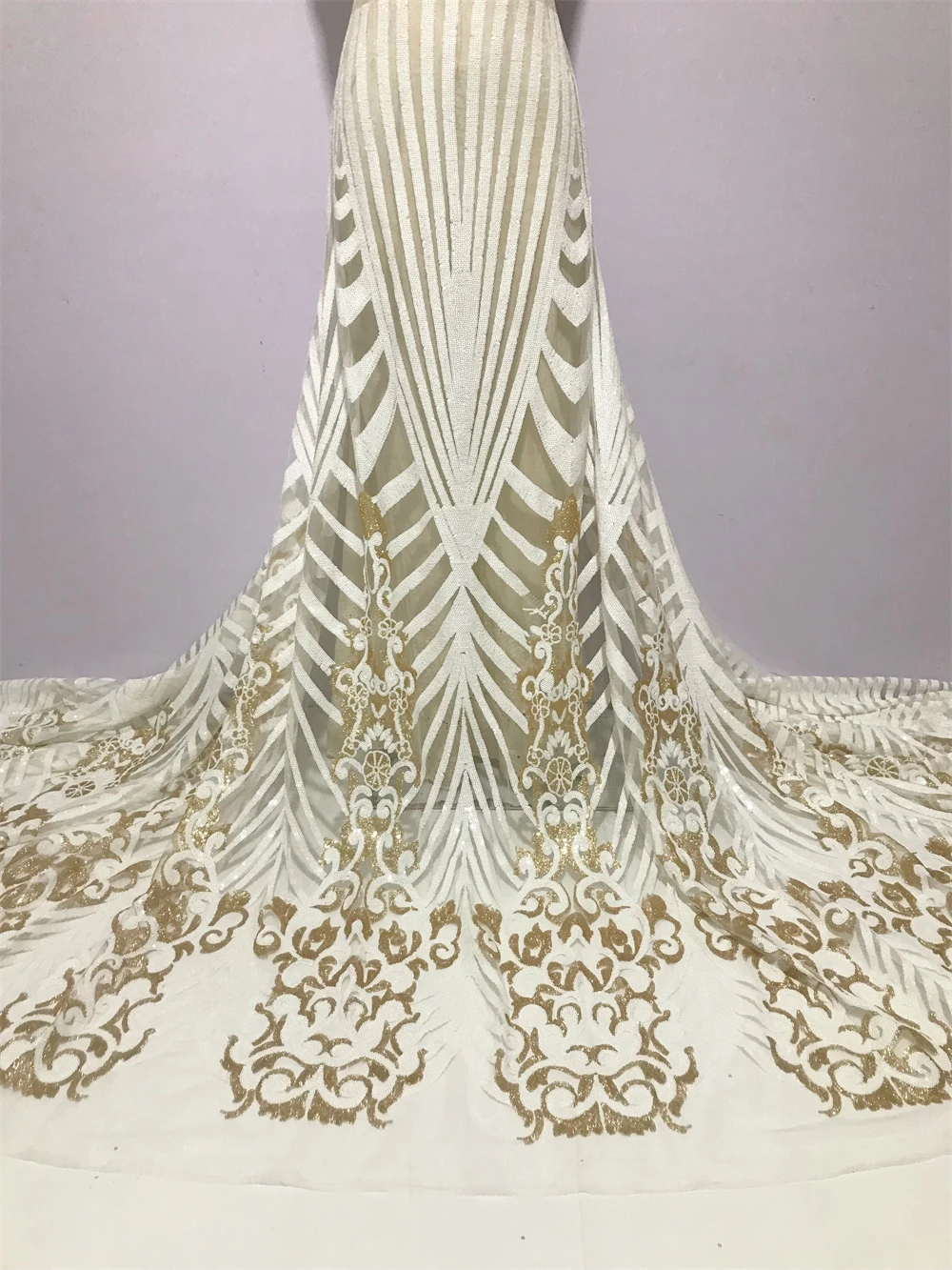 

Белые африканские кружевные ткани с вышивкой, французские пайетки, сетчатая тюлевая ткань для пошива праздничных платьев, высококачественный материал, 5 ярдов