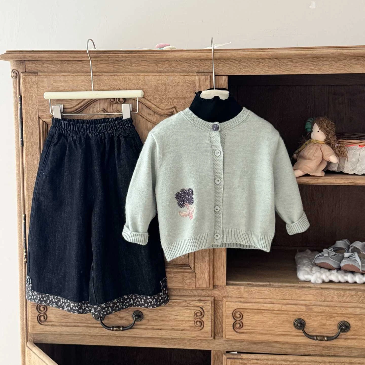 Girls Pants 2026 Autumn and Winter New Children's Clothing Korean Style Girl Baby Foot Mouth Broken Flower Wide Leg Pants
