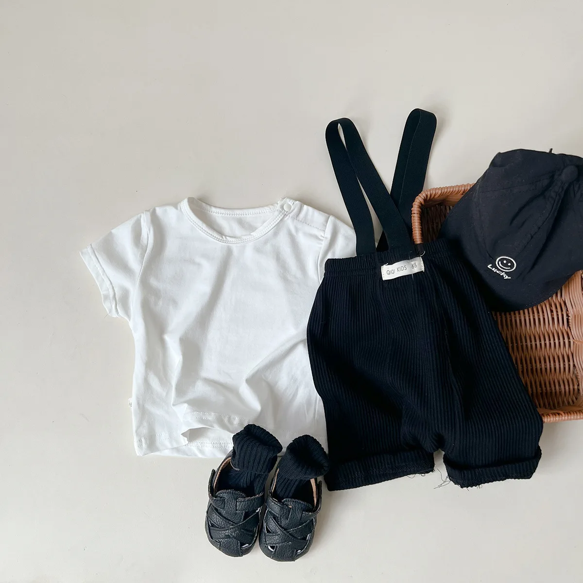 Summer Korean UNITIM Baby Boys 2PCS Clothes Set Cotton Short Sleeve T-shirts Strap Thin Shorts Suit Infant Boys Outfits