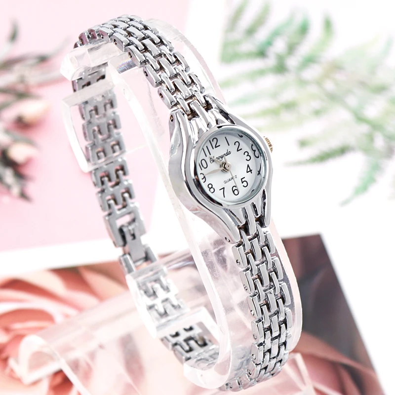 Elegant Analog Dial Women's Fashion Watches Chaoyada Brand Silver Wrist Watches for Female Ladies Quartz Bracelet Watches