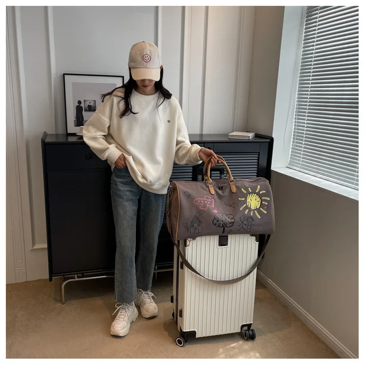 Sac de voyage imprimé 2025, sac de week-end de grande capacité pour femmes et hommes, sac à main décontracté, fourre-tout à bandoulière