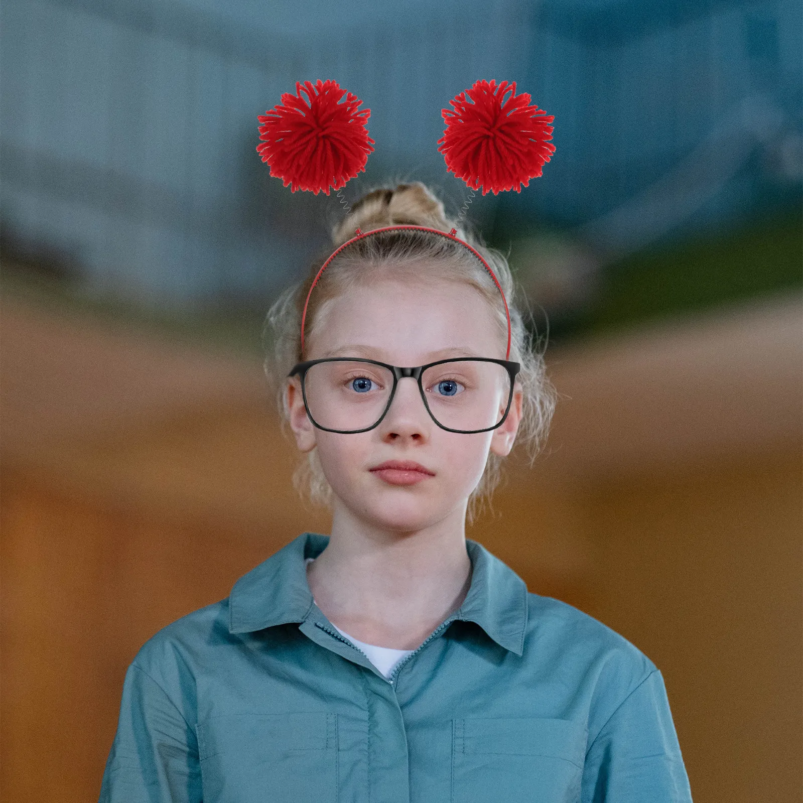 

4Pcs Pom Pom Headbands Cute Delicate Hairbands Birthday Halloween Christmas Party Women Accessories Ponytail Headwear Fashion