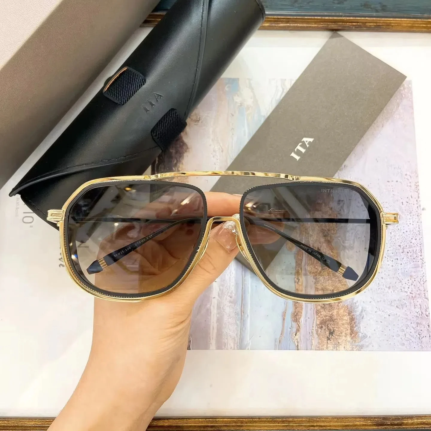 

Authentic ADITA INTRACRAFT DTS165 Polarized Gradient Men Women Sun Glasses Luxury Designer Fashion Casual Male Couple Eyewear