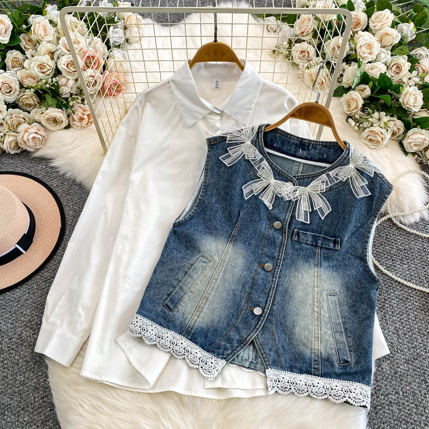 

Faionable Lace Knot Denim irt и однотонный внутренний комплект из двух предметов, против морщин, с высокой талией, застежкой на пуговицы