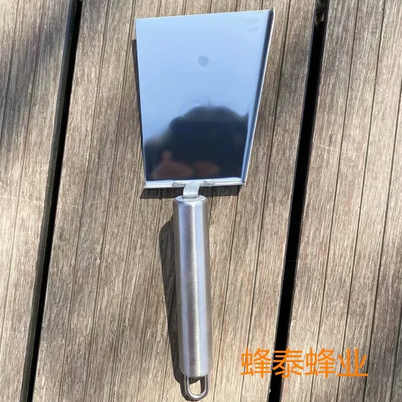 A Stainless Steel Handle Cleaning Shovel, Inside The Beehive, Wax And Pollen, Beehive, Sundries,