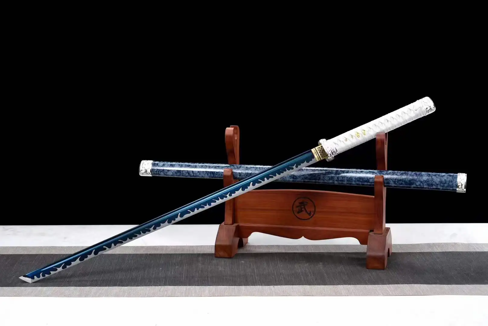 Real Chinese Kungfu Battle Sword, Sealing Demon, Handmade Multi Refined High Manganese Steel Baked Blade, Unsharp