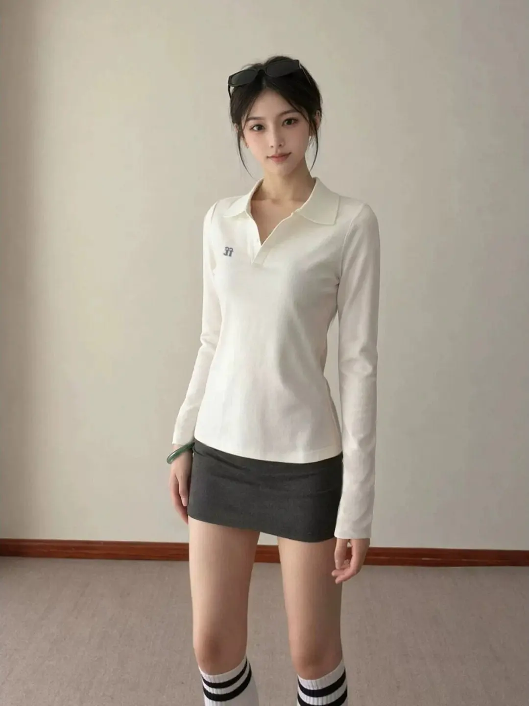 Korean Style Embroidered Long Sleeve V-Neck  Shirt Women's Slim Fit College Style Top Breathable Sweat Absorbent T-Shirt