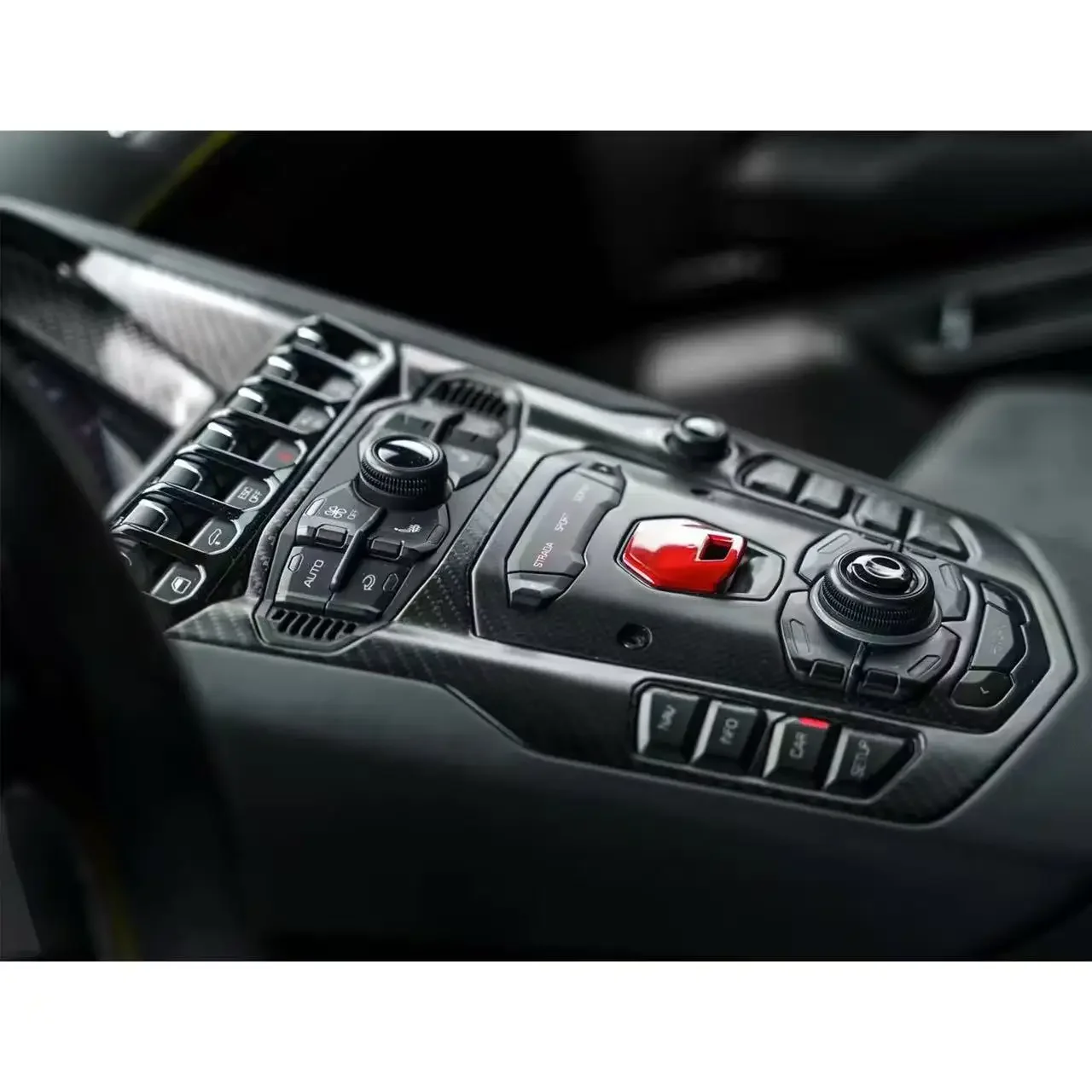 Dry Real Carbon Fiber Car Interior Accessories Kits for Lamborghini Aventador LP700 Steering Wheel Accessories Carbon Fiber！！
