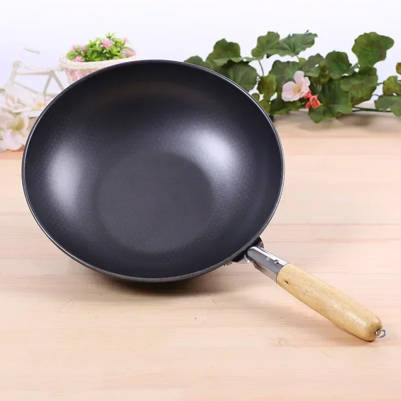 

#d Frying Pan High-end Home Non-stick 30cm Wooden Handle Traditional Wok Super Cost-effective Scrambled Eggs Pan-free Pan Wok P