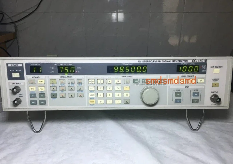 Suitable for SG-1501B stereo high-frequency signal source 100K-150M signal generator, 80% new