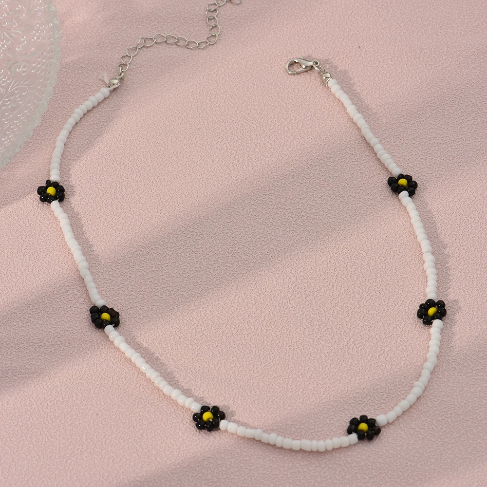 Flower Short Necklace For Women Fashion Simple Boho Handmade Beaded Ladies Birthday Party Clavicle Chain Jewelry Wholesale image 2