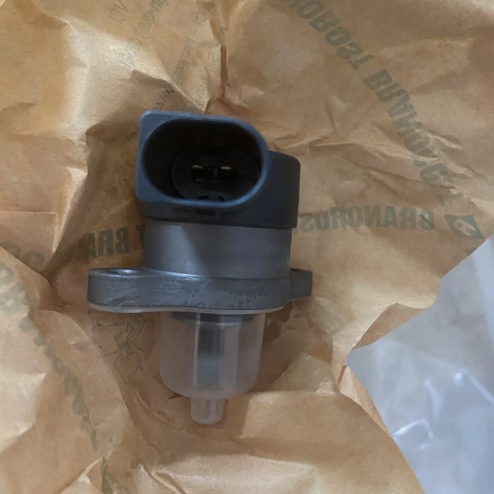 1pc 0281002241 A6110780149 Disel Fuel Metering Control Valve Fuel Pump Injection Pressure Regulator