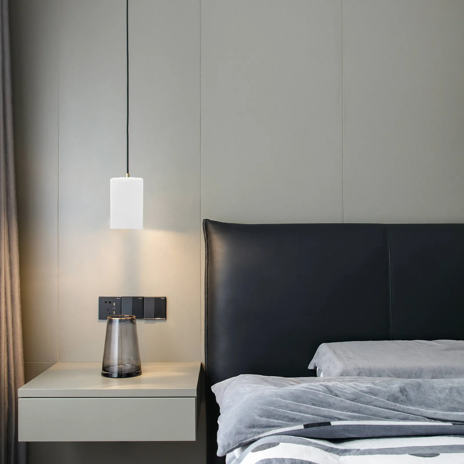 

Glass Lampshade Transparent Smooth Finish Wide Application for Home Office Hotel Restaurant Lighting Fixtures Replacement Cover