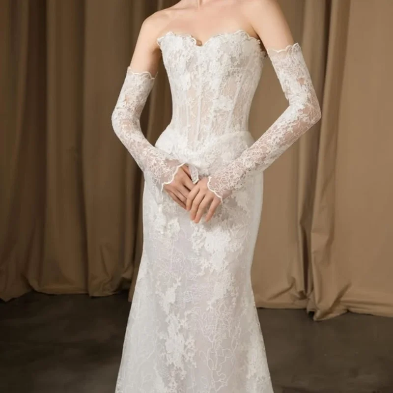 

Ivory White Appliques Wedding Dresses off-shoulder fishtail flower decal detachable train Gowns Made wedding dress Customized