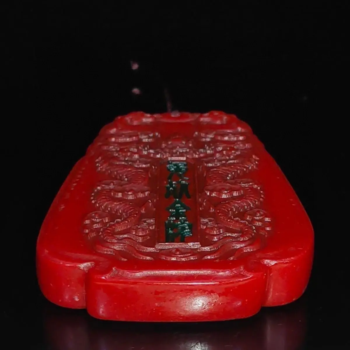 Treasure bloodstone gold medal, lotus root powder land, high density, oily enough, bright blood, prosperous