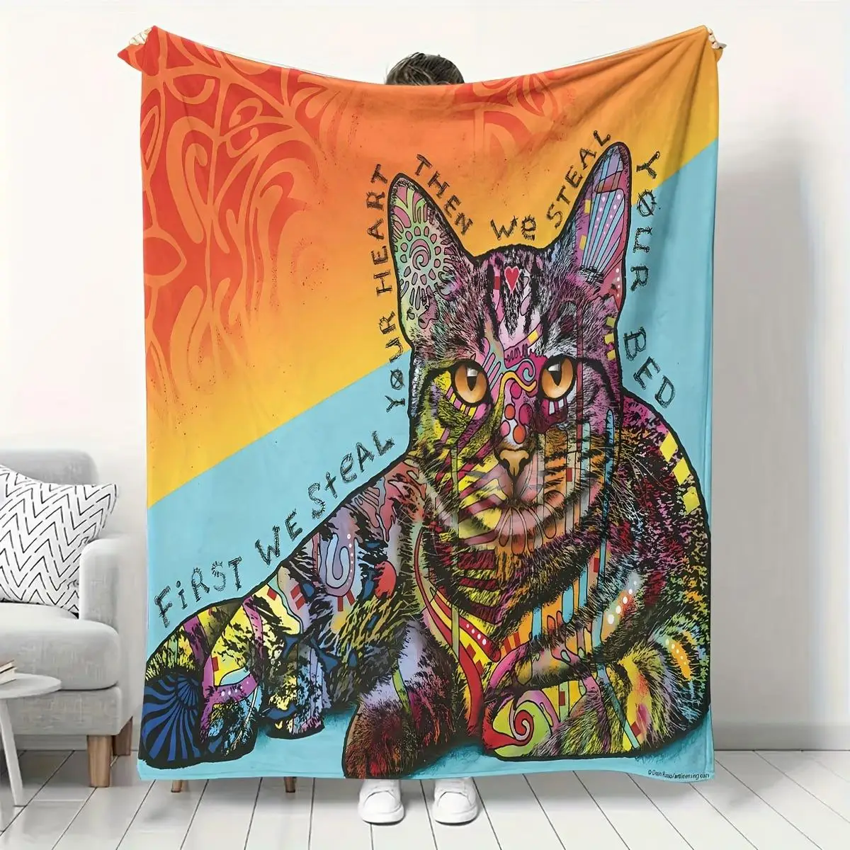 Painted graffiti cat pattern Flannel printed blanket suitable for all seasons suitable for living room office sofa and travel
