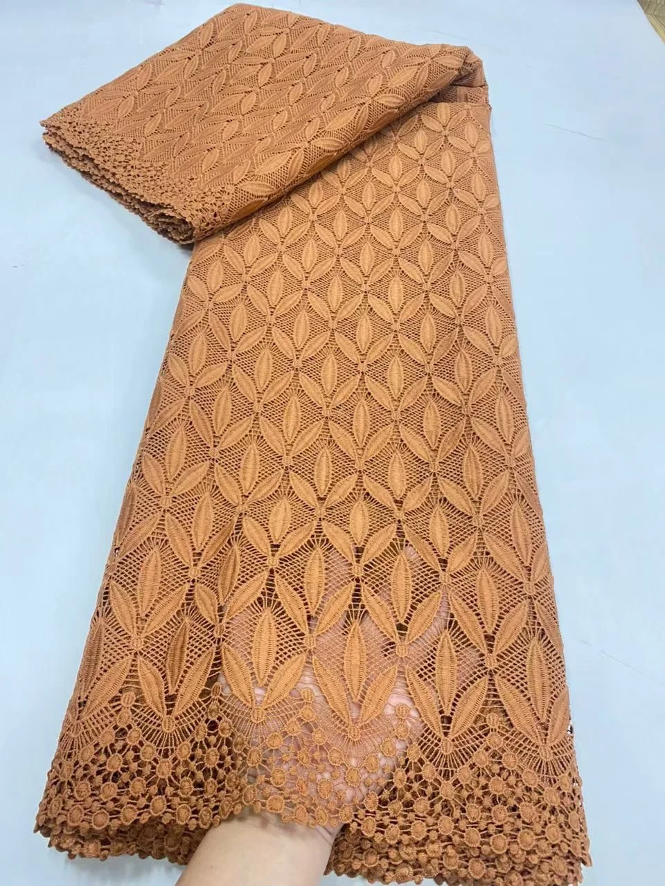 

Высококачественная африканская нигерийская тюлевая кружевная ткань с вышивкой и пайетками, французский гипюр для вечерних/свадебных платьев, 5 ярдов, коллекция 2026 года