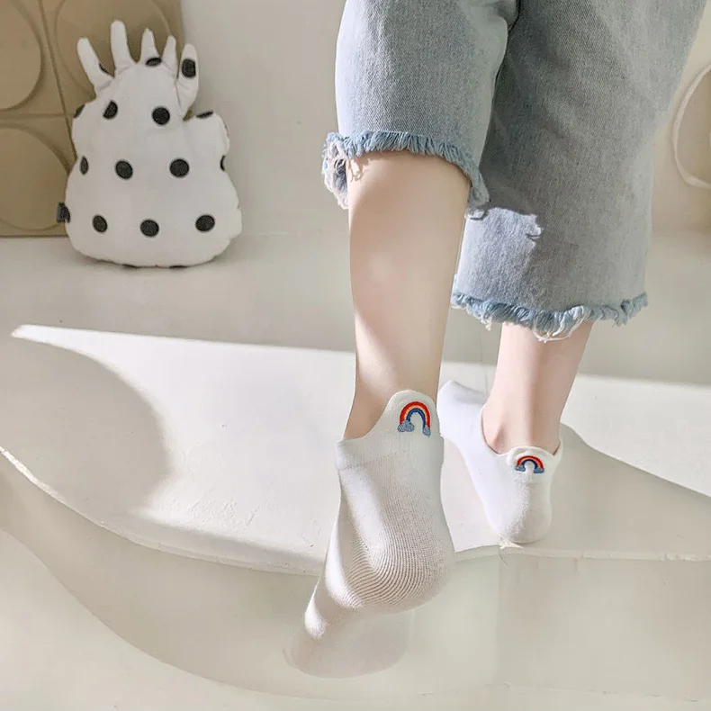 5-Paar süße Stickerei Tier Frauen Socken Frühling Sommer kurze flache Mund Mode Regenbogen weibliche niedrige Würfel Socken Set – Detail 5