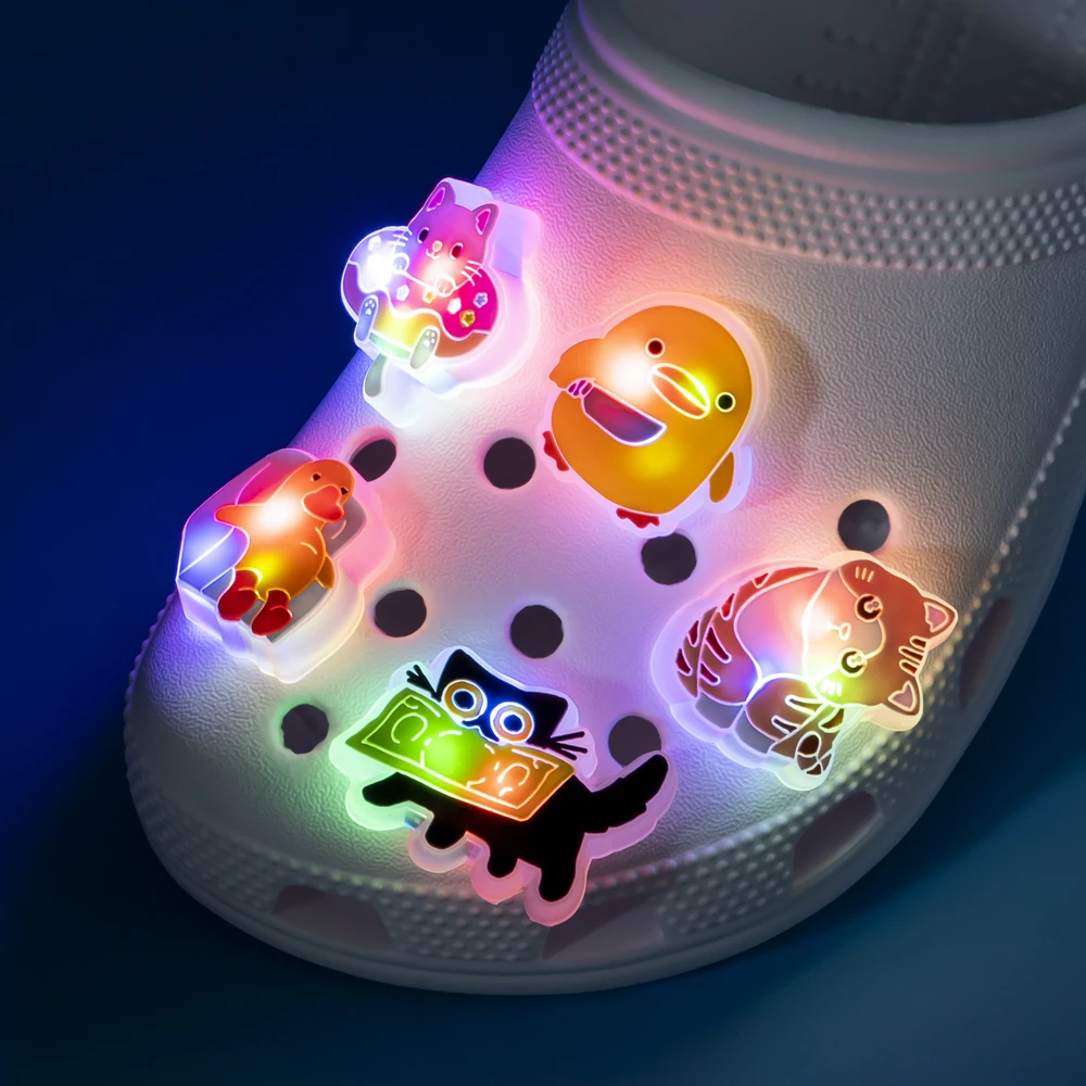 1pcs LED Shoe Charms Unicorn Whales Lion Lighted Shoe Decorations Ducks Cows Cats Women Kids Sandals Pins Glowing Buckles