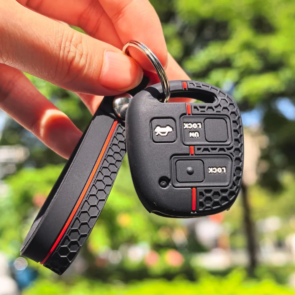 المفاتيح سيليكون غطاء مفتاح السيارة قذيفة لتويوتا يارس كارينا 120 كورولا أفينسيس لاند كروزر كامري RAV4 برادو حافظة عن بعد