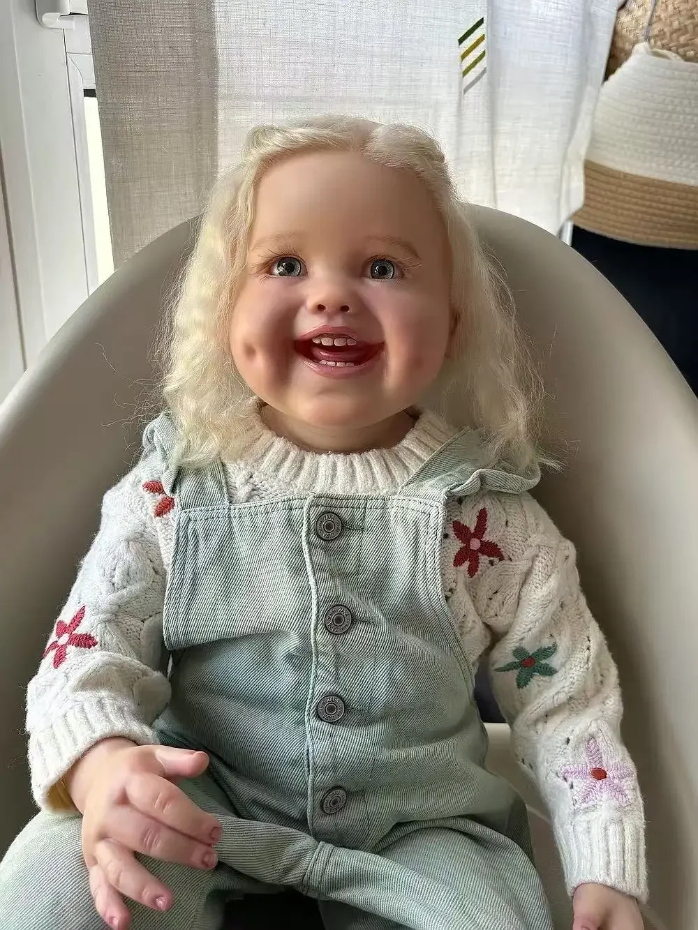 

DLS Индивидуальная ограниченная поставка 32-дюймовая кукла Reborn Baby Dimple с белыми волосами ручной работы, уже готовая кукла с различным платьем