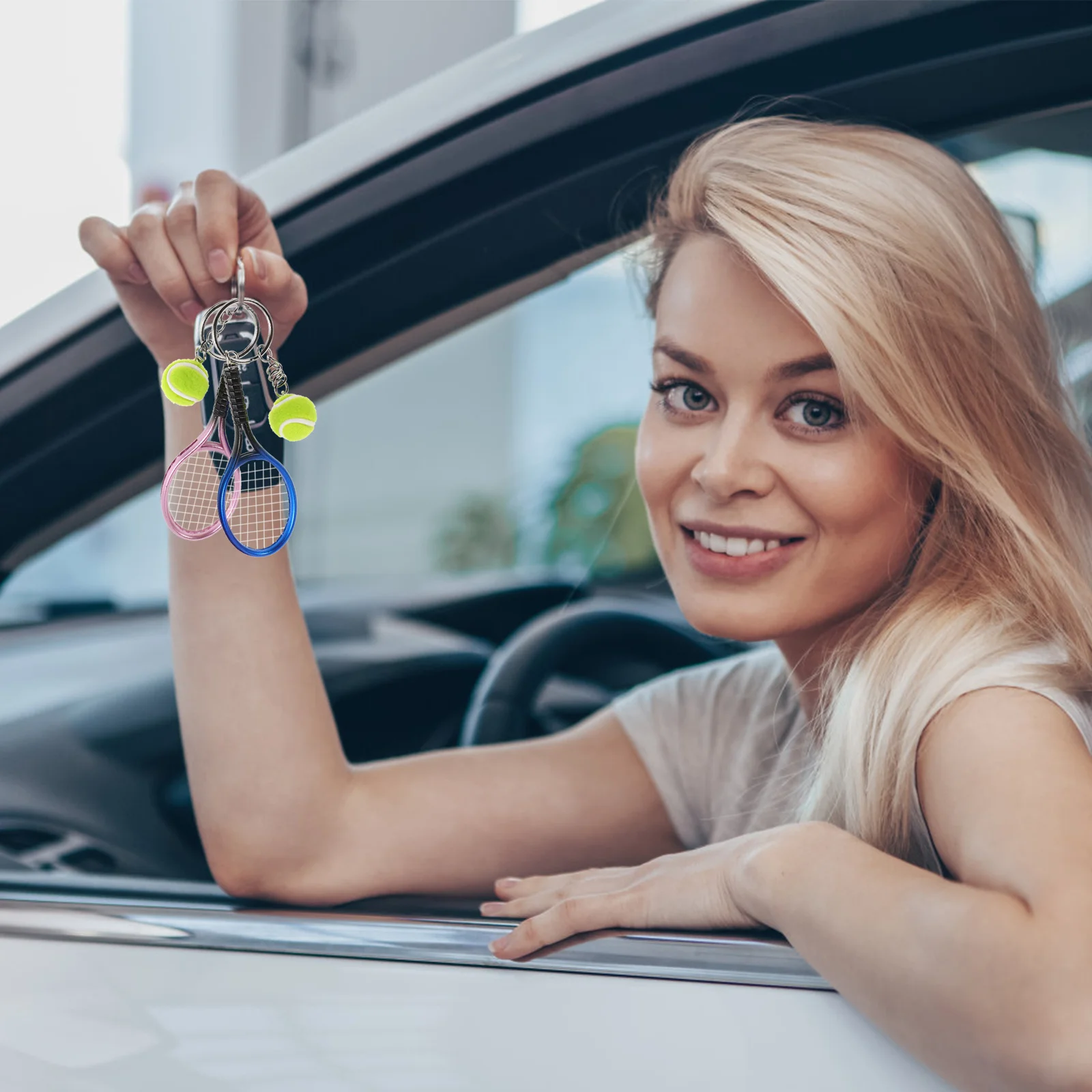 

4 шт. теннисный брелок, мини-ракетка, мяч, подвеска, спортивный держатель для ключей, милый теннисный аксессуар, декоративный брелок, кулон