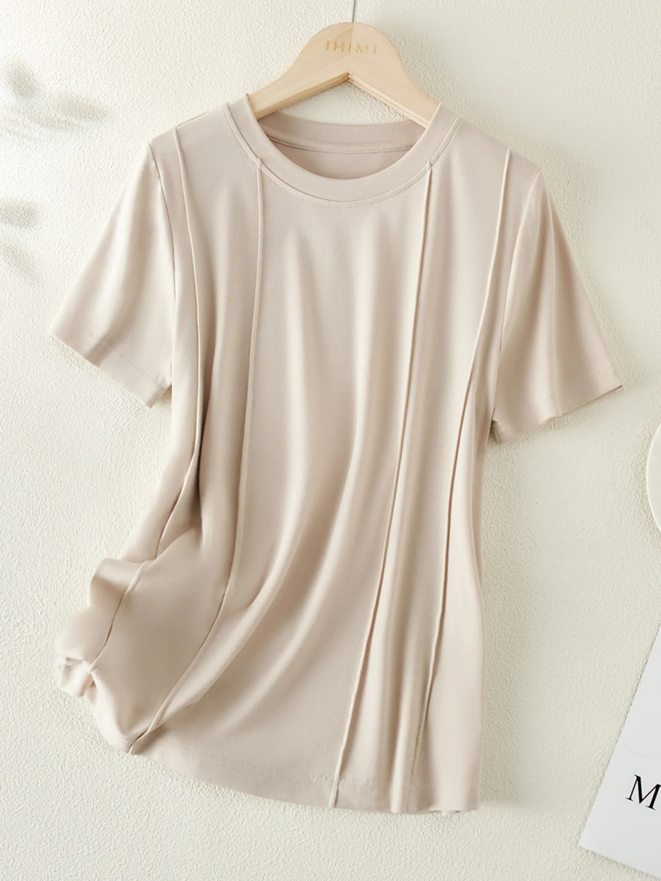 

2024 Summer New Women's Solid Colour T-shirt Simple Three-dimensional Embossed Design Soft Tops Loose Thin Temperament T-shirt