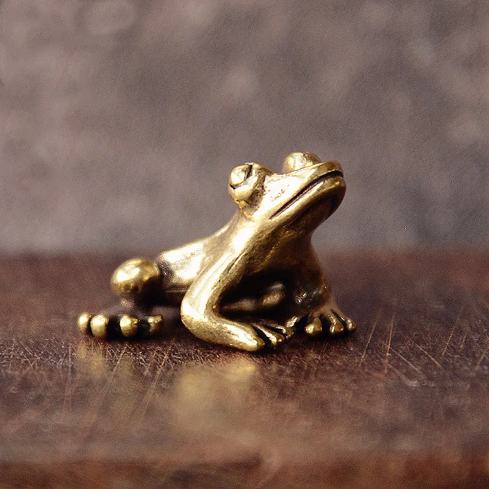 Brass Frog Statue Ornament Retro Animal Figurines Tea Pet Desktop Home Office Decor Mini Micro Garden Landscaping Decoration