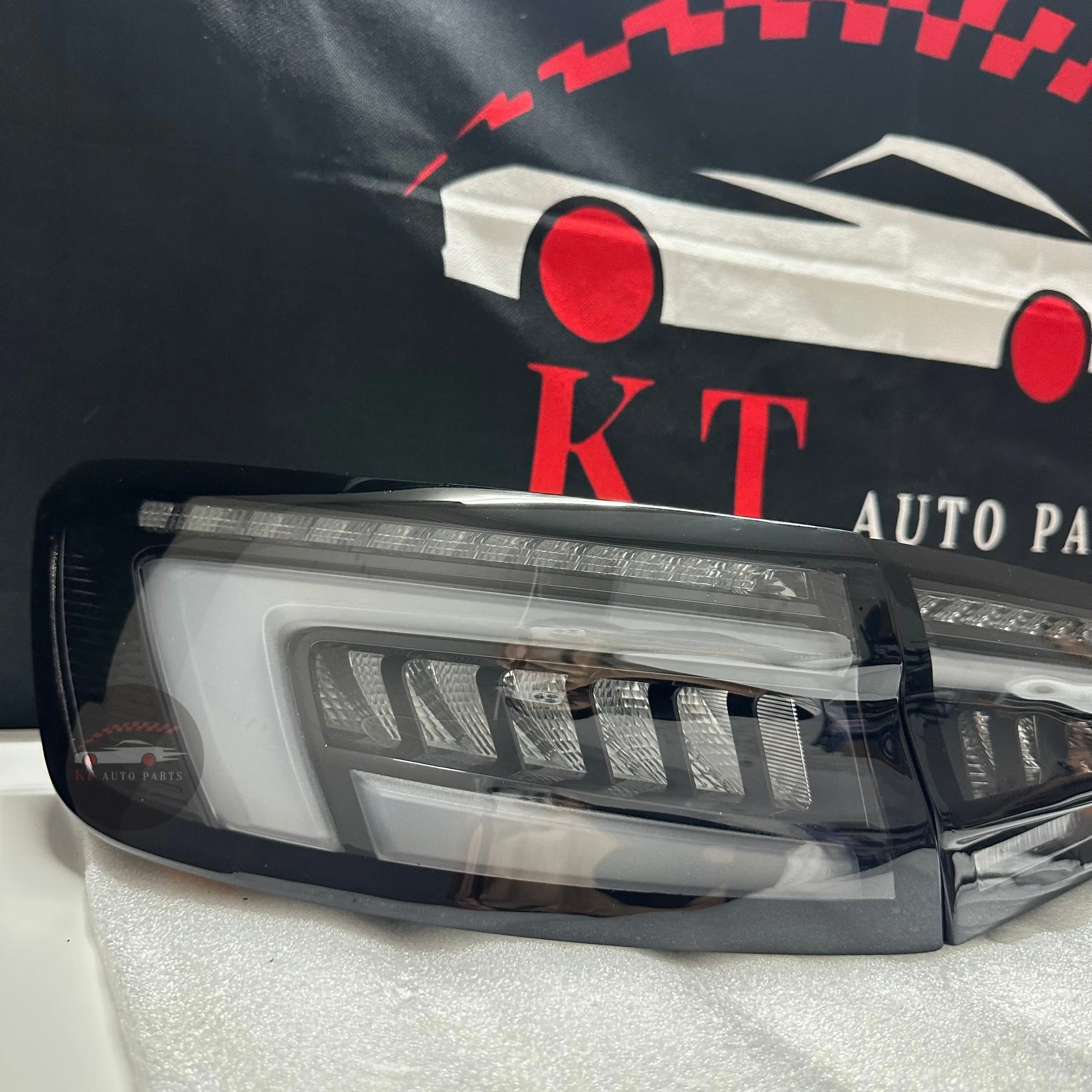 For Audi A4 S4 B9 B9.5 2016-2018 Clear Sedan Taillights Venom Style Custom Dynamic LED Tail Lights Kit