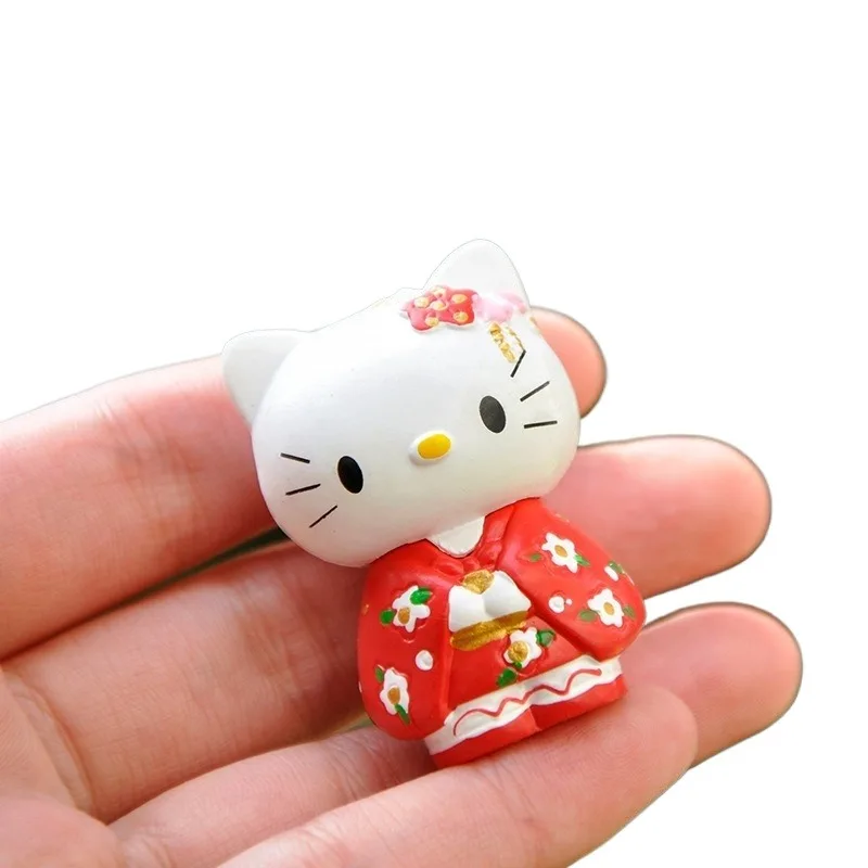 Sanrio Hello Kitty ตกแต่งตุ๊กตาอะนิเมะตุ๊กตาน่ารักของเล่น Q figurals อะนิเมะรถแอคชั่นโต๊ะตกแต่งหน้าเค้กโมเดลของขวัญสำหรับเด็ก