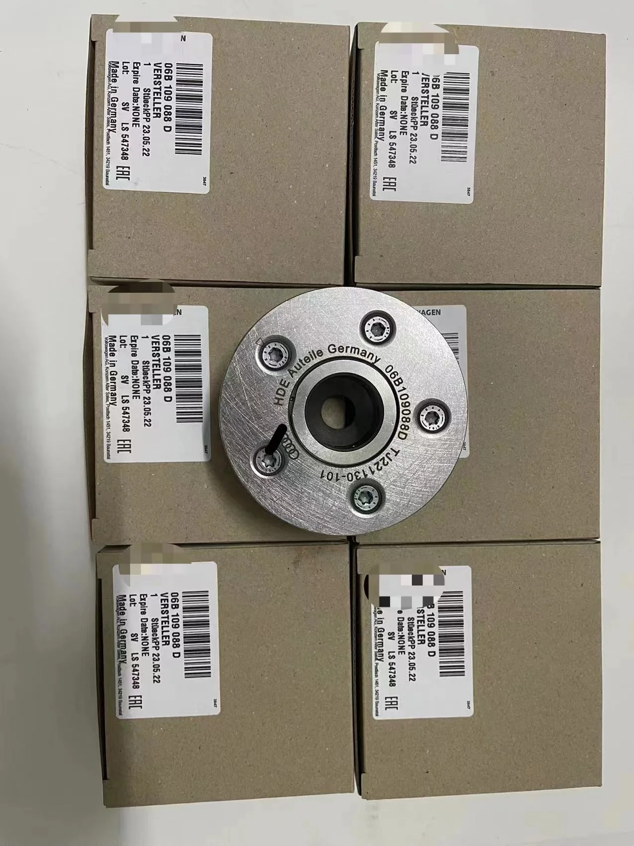 06B109088D 06B109088C 06B109088A Camshaft Adjuster for A4 S4 A6 S6 Passat ALT Engine 2.0L